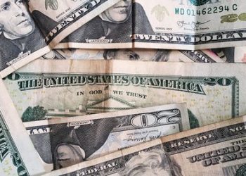 US dollar show strength against other major currencies