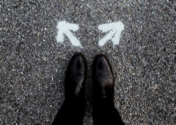 Uncertainty dominate markets worldwide, putting strong pressure on risk assets