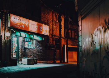 Risk-off trading tone confirmed as more coronavirus cases found outside China