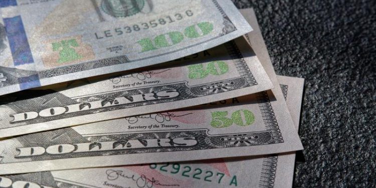 US Dollar show strength against Yen and Swiss Franc