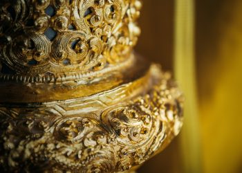 Gold take advantage of risk off scenario jump back to $1,680