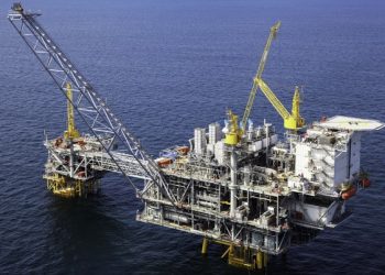 Oil takes advantage of new hope for Brexit deal