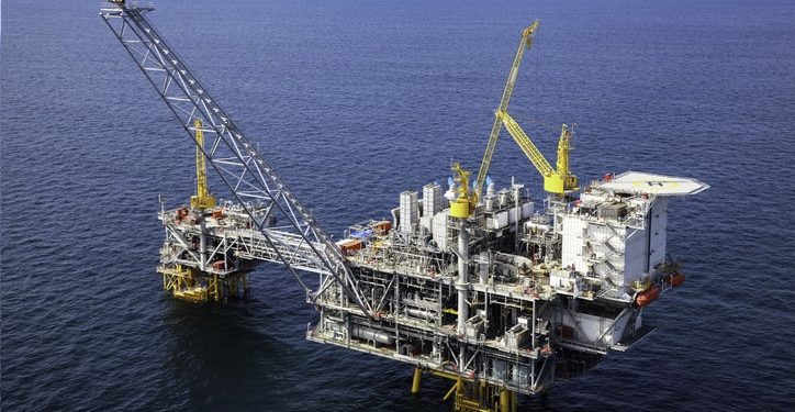 Oil takes advantage of new hope for Brexit deal