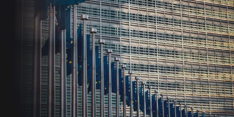 European markets drift lower at the opening of last trading session of the week