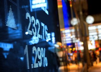 Asian markets start trading session on the back foot as US equity futures extended declines