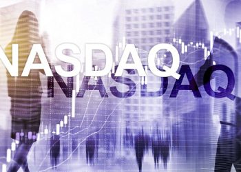 US100 Technical Analysis – Divergence is still a problem